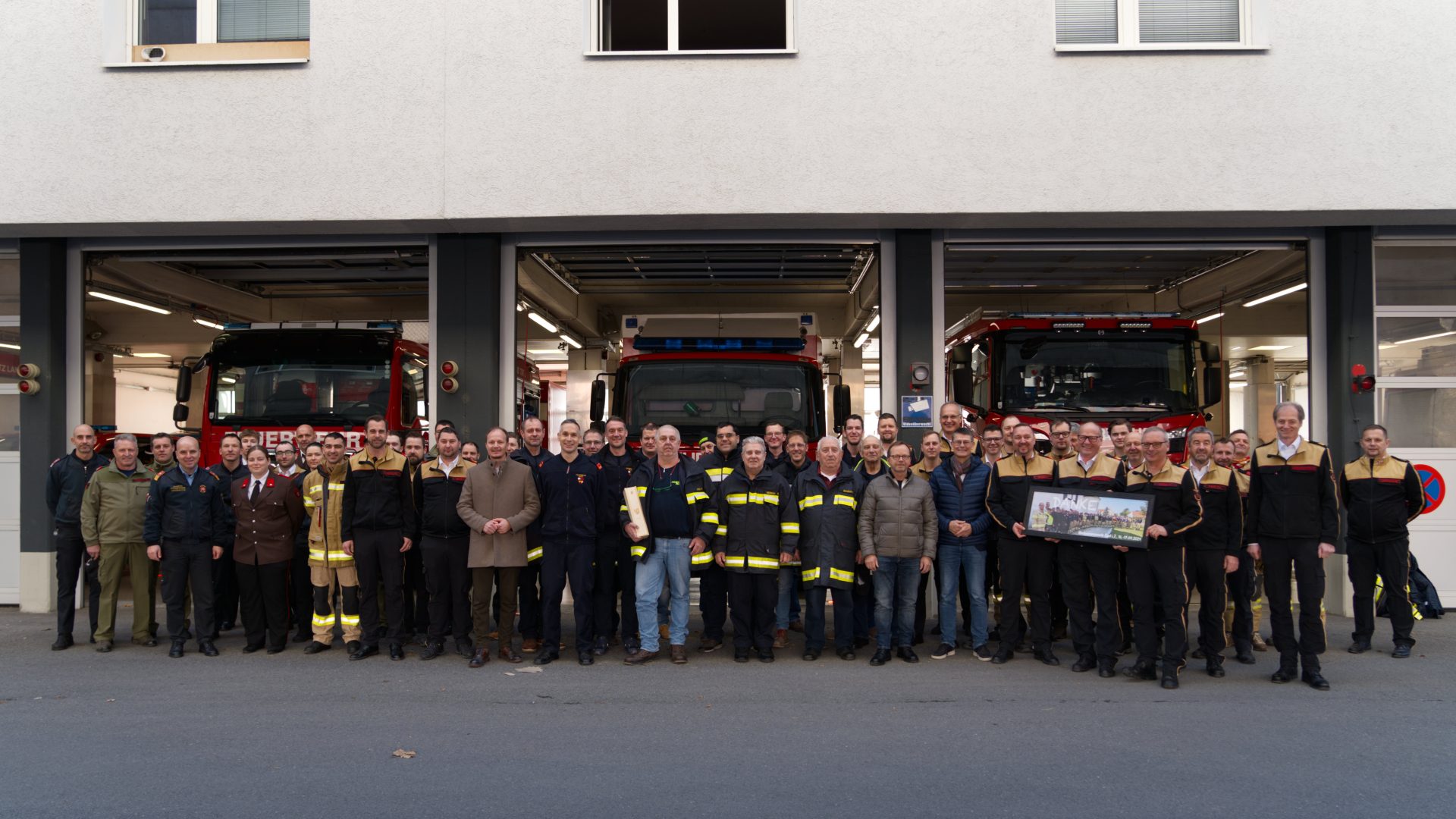 Besuch der FF-Zirl sowie der Berufsfeuerwehr Innsbruck